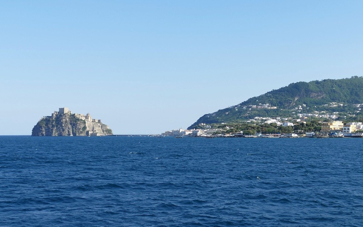 Cosa fare in Campania: Ischia in barca